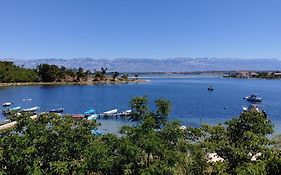 Seaview Holiday Apartments, Ventura Nin